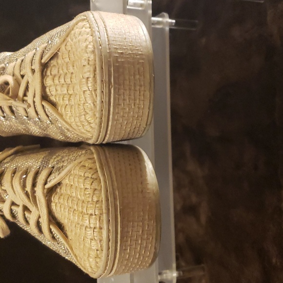 Vince Camuto Reptile Embossed and Knit Overlap Platform Sneaker EUC - Picture 7 of 9